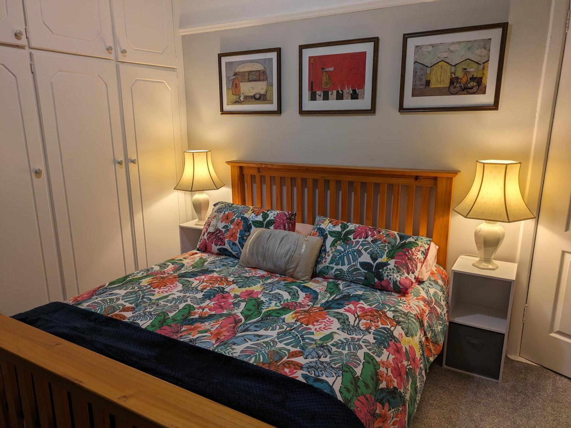 Mairead - Cosy Property In Gaeltacht Quarter Belfast Buitenkant foto